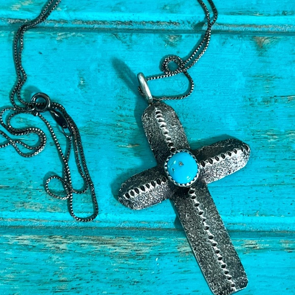 Native American Turquoise Cross Pendant - Picture 4 of 6
